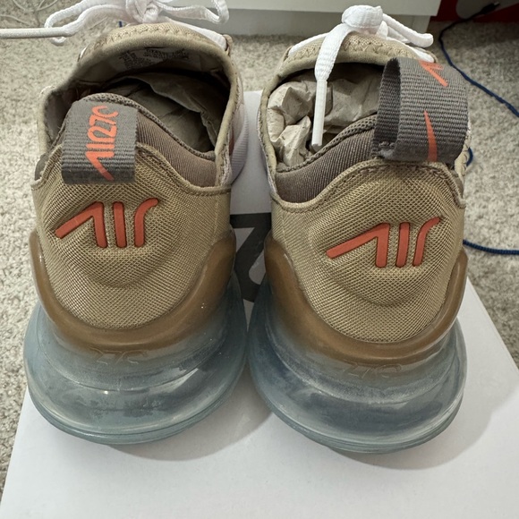 Nike Air Max 270 Beige Sneakers - Picture 4 of 6